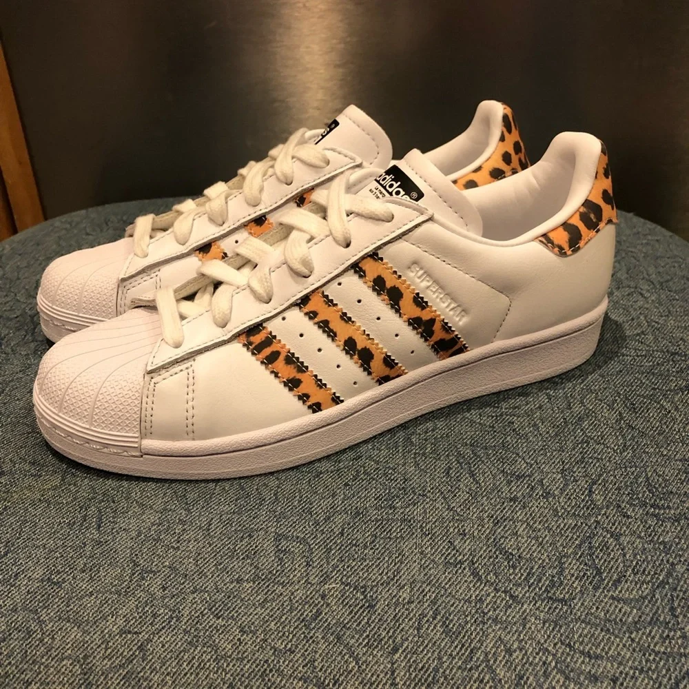 Women’s Adidas Superstar White Leopard (Rare) - Picture 8 of 9